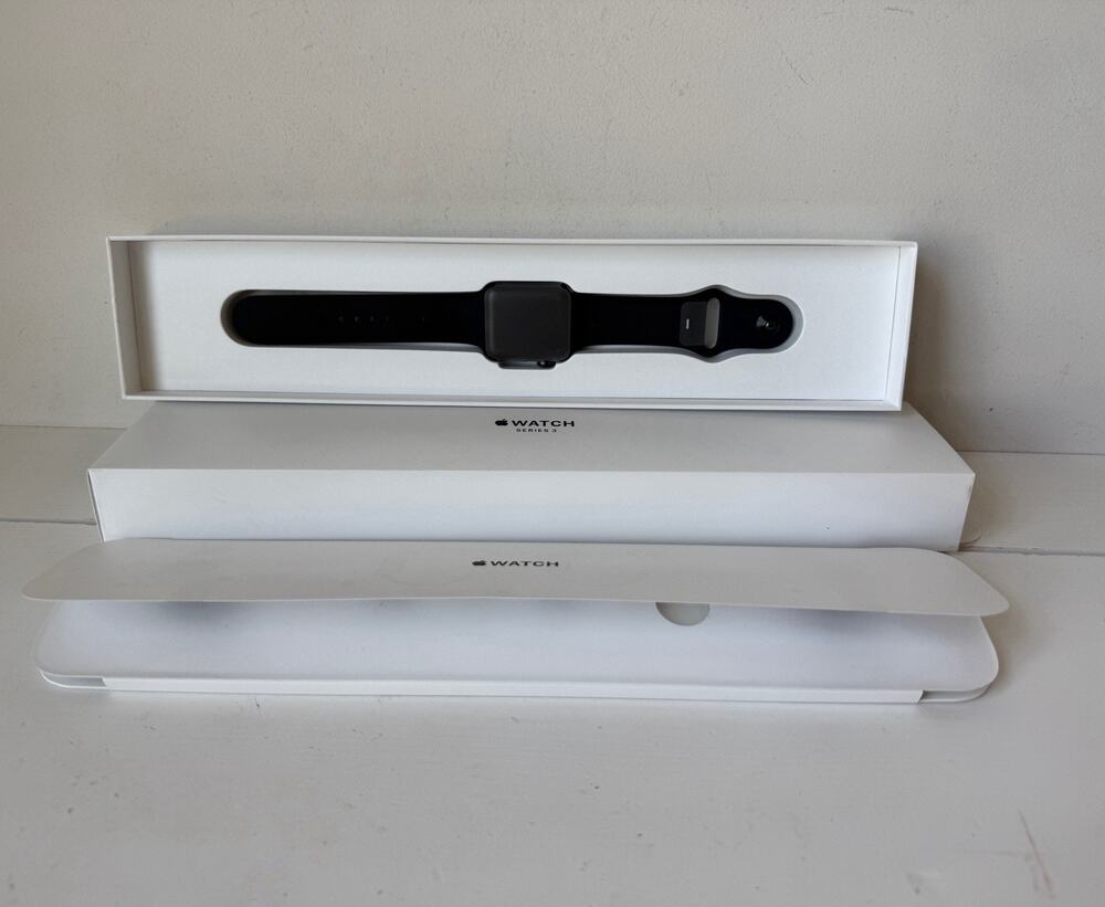 NEW Apple Watch Series 3 38mm Space Gray Aluminum Case Black Sport Band